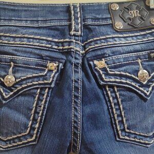 Miss Me Size 27 Signature Skinny Style